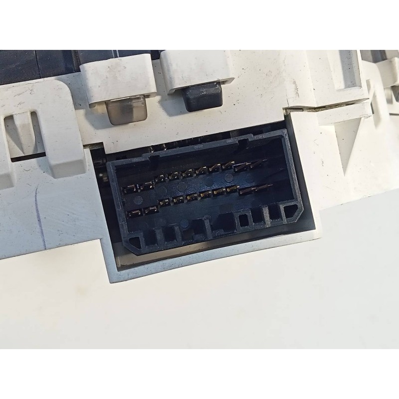 Recambio de cuadro instrumentos para suzuki grand vitara 5 puertas sq (ft) 2.0 td xl-7 dlx referencia OEM IAM 3411050JA2  E3-B4-