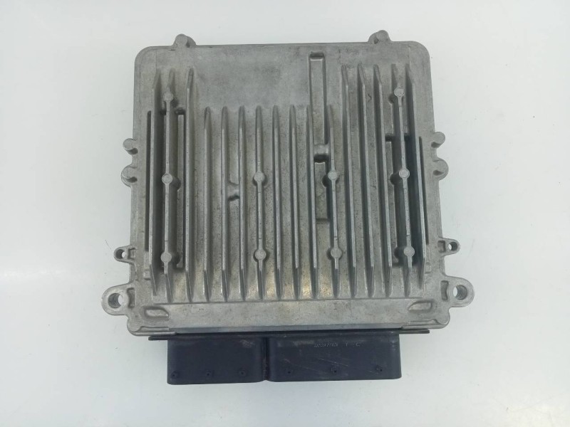 Recambio de centralita motor uce para mercedes-benz clase a (w169) a 180 cdi a-edition referencia OEM IAM A6409004600 0281017707