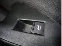 MANDO ELEVALUNAS DELANTERO DERECHO 