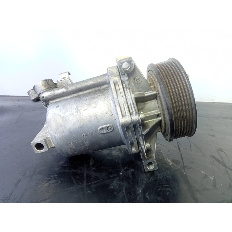 Recambio de compresor aire acondicionado para dacia lodgy ambiance referencia OEM IAM 926005727R 92600E920A P3-A2-24-1