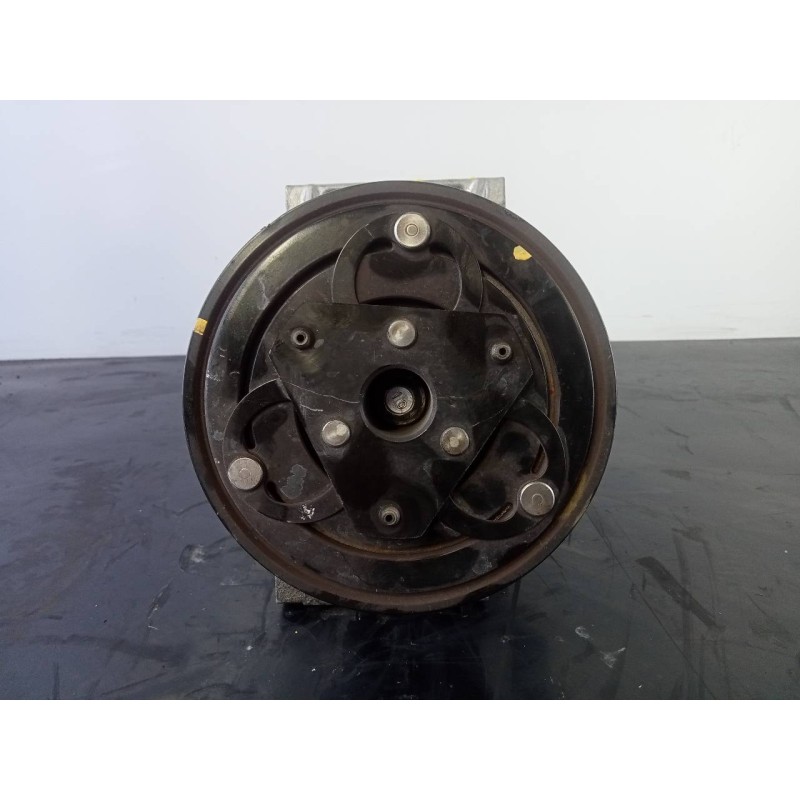 Recambio de compresor aire acondicionado para dacia lodgy ambiance referencia OEM IAM 926005727R 92600E920A P3-A2-24-1