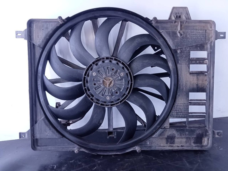 Recambio de electroventilador para land rover discovery sport se referencia OEM IAM GJ328C607BB  P2-B8-21