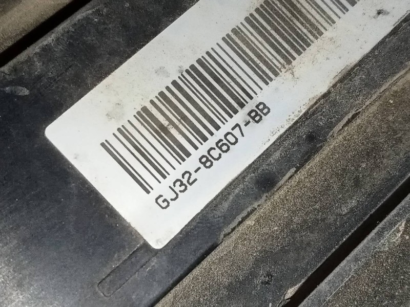 Recambio de electroventilador para land rover discovery sport se referencia OEM IAM GJ328C607BB  P2-B8-21