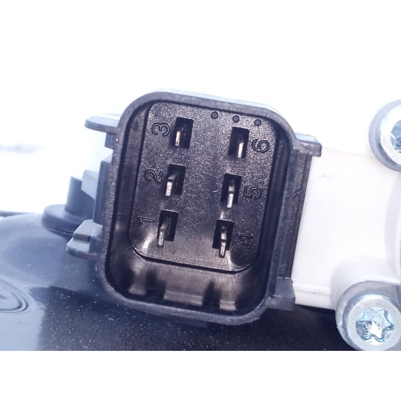 Recambio de elevalunas trasero derecho para land rover discovery sport se referencia OEM IAM FK7227000AC C26572104 E1-B4-52-1