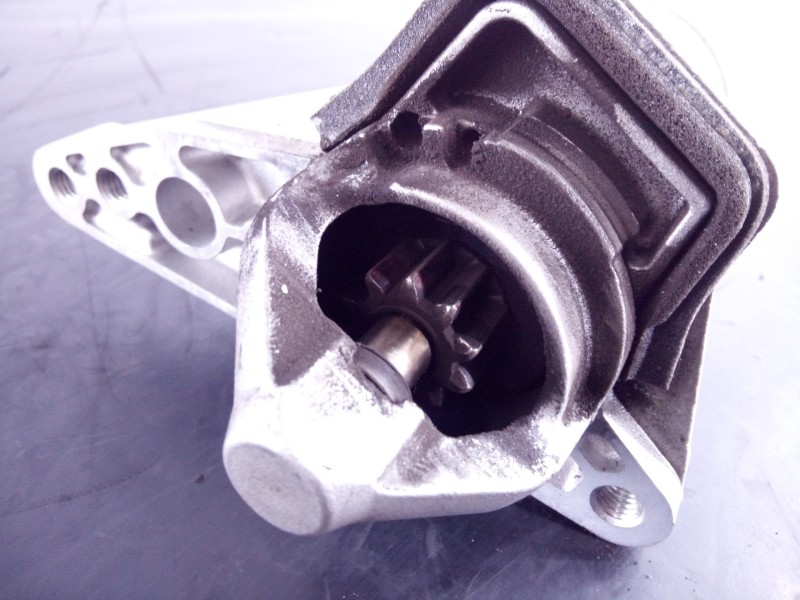 Recambio de motor arranque para dacia lodgy ambiance referencia OEM IAM 233001903R M000TD1371ZE P3-A7-19-2