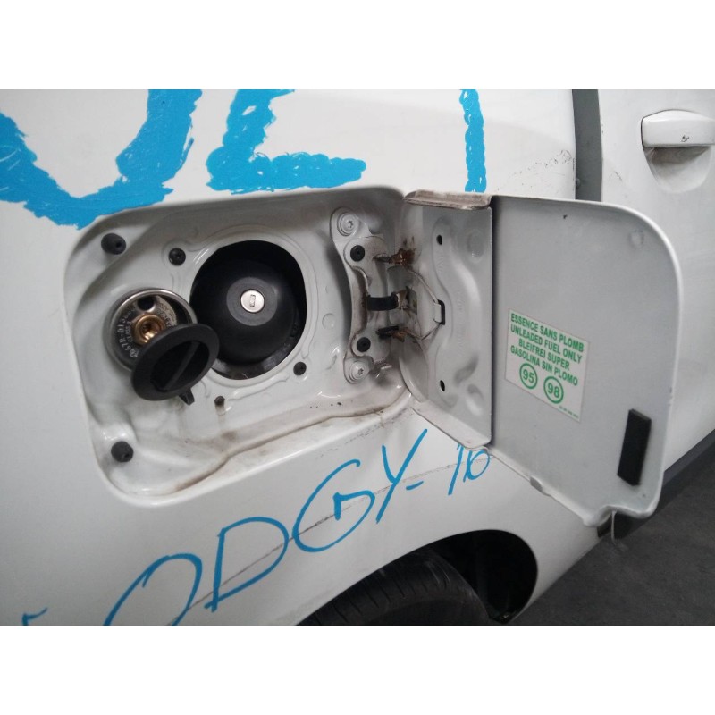 Recambio de tapa exterior combustible para dacia lodgy ambiance referencia OEM IAM   