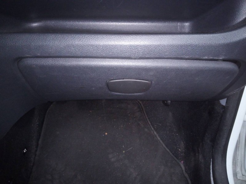 Recambio de guantera para dacia lodgy ambiance referencia OEM IAM   
