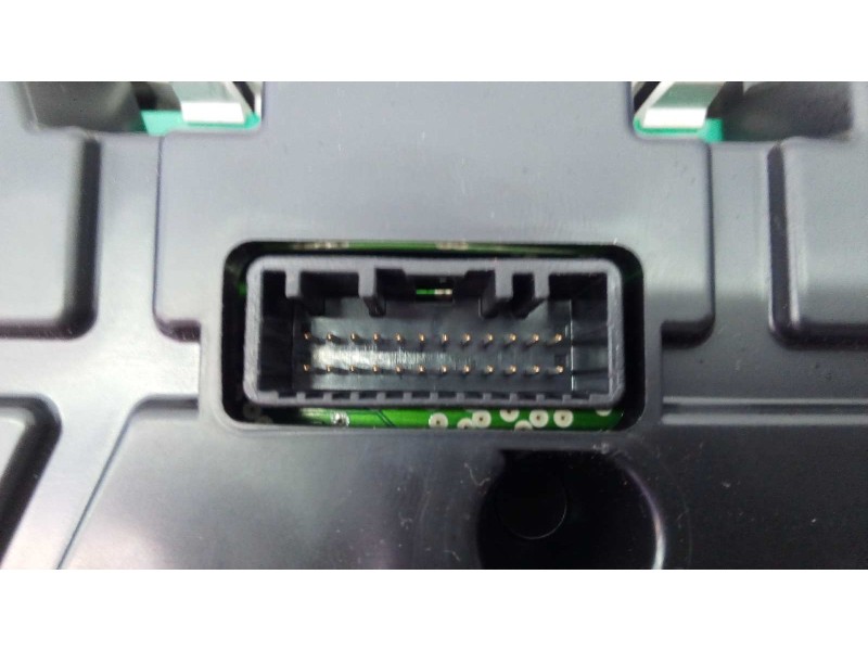 Recambio de cuadro instrumentos para renault captur zen referencia OEM IAM 248108056R  E2-A1-37-2
