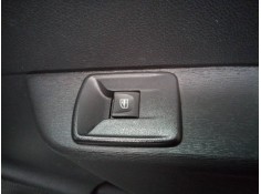 MANDO ELEVALUNAS TRASERO DERECHO 