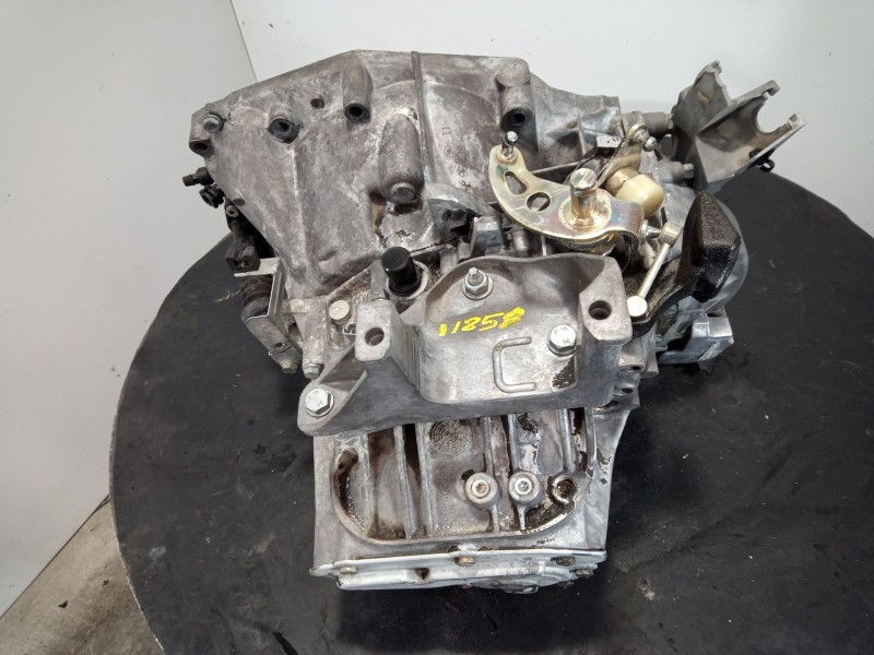 Recambio de caja cambios para peugeot 407 premium referencia OEM IAM 20MB02  M1-B2-115