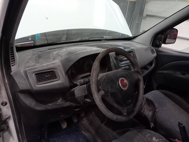 Recambio de salpicadero para fiat doblo ii (152) emotion referencia OEM IAM   