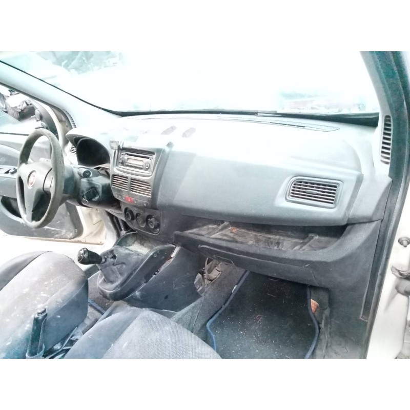 Recambio de salpicadero para fiat doblo ii (152) emotion referencia OEM IAM   