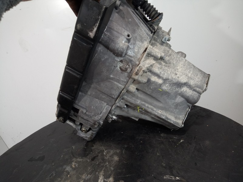 Recambio de caja cambios para peugeot 407 premium referencia OEM IAM 20MB02  M1-B2-115