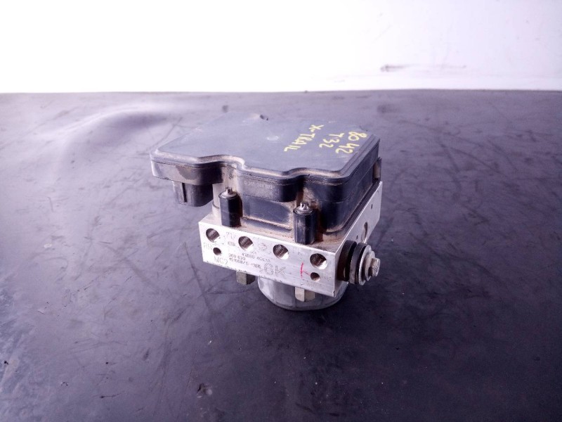 Recambio de abs para nissan x-trail (t32) 360 referencia OEM IAM 476604CC1A  P3-A8-24-2