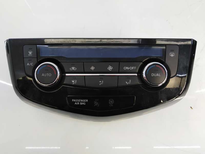 Recambio de mando climatizador para nissan x-trail (t32) 360 referencia OEM IAM 2411X887035P  E3-B4-28-3
