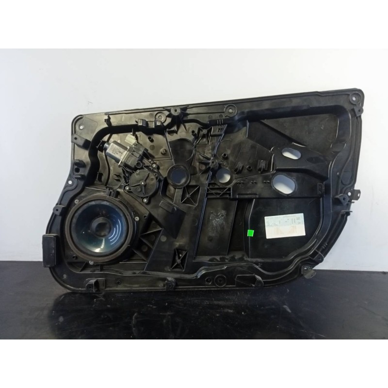 Recambio de elevalunas delantero derecho para ford fiesta (cb1) trend referencia OEM IAM 8A6114553A  P2-B3-9