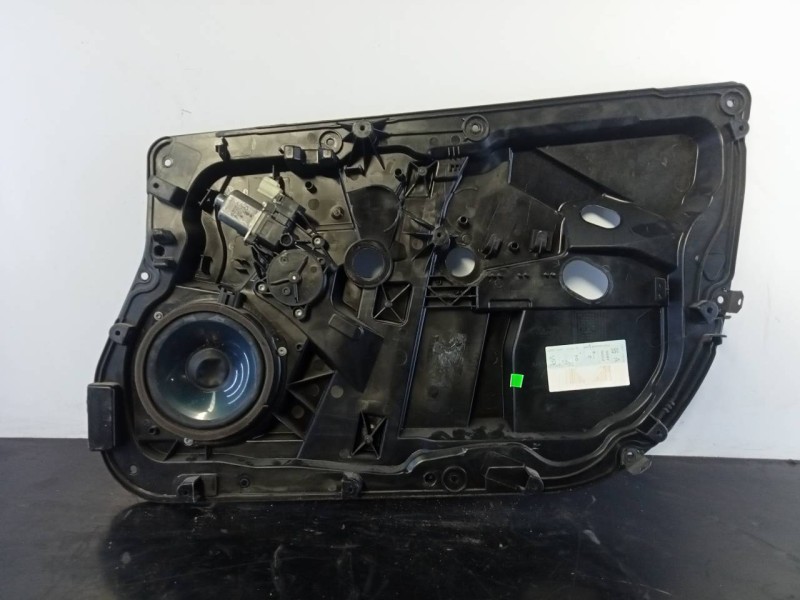 Recambio de elevalunas delantero derecho para ford fiesta (cb1) trend referencia OEM IAM 8A6114553A  P2-B3-9