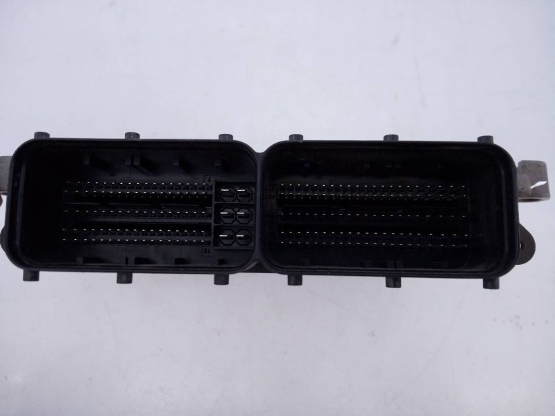 Recambio de centralita motor uce para opel combo d 1.6 16v cdti referencia OEM IAM 55283323 0281033461 E3-A5-25-4