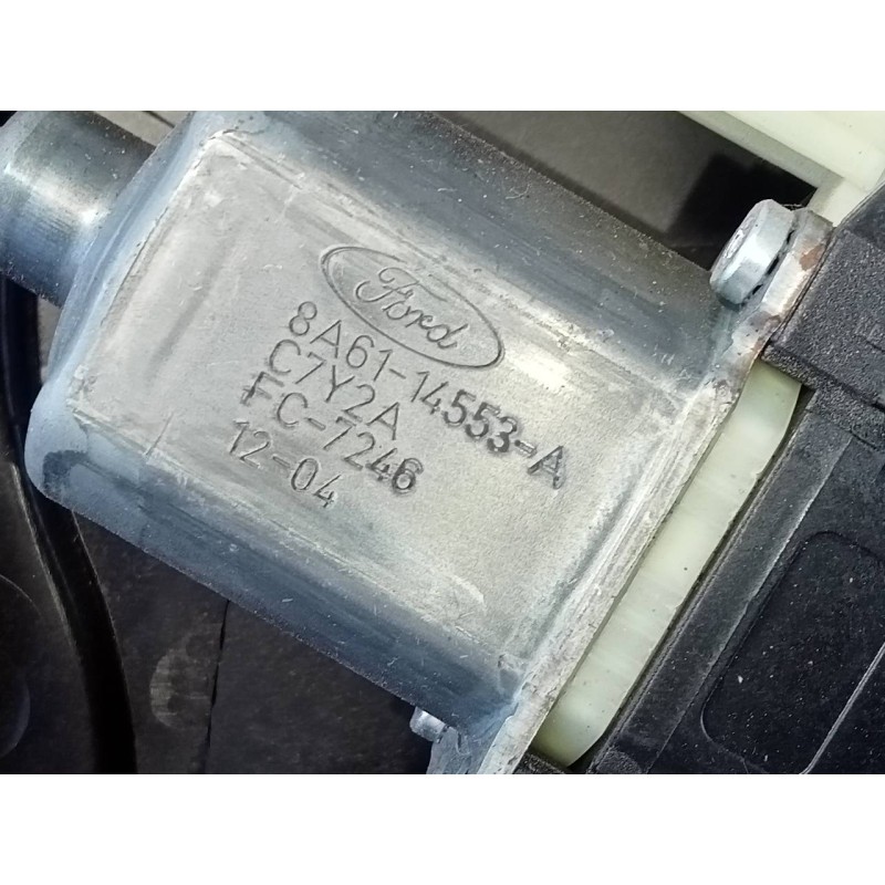 Recambio de elevalunas delantero derecho para ford fiesta (cb1) trend referencia OEM IAM 8A6114553A  P2-B3-9