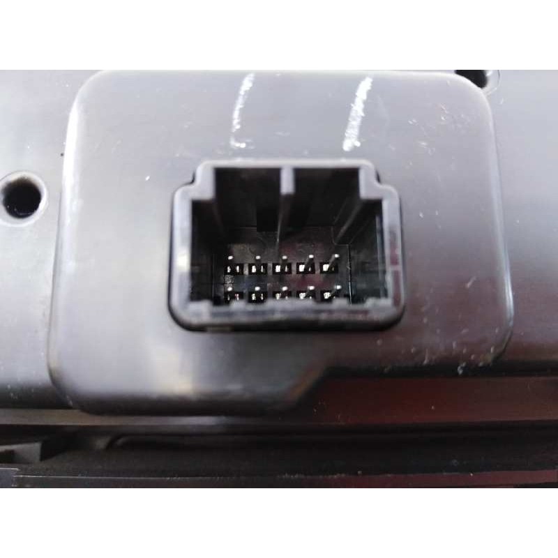 Recambio de mando climatizador para nissan x-trail (t32) 360 referencia OEM IAM 2411X887035P  E3-B4-28-3