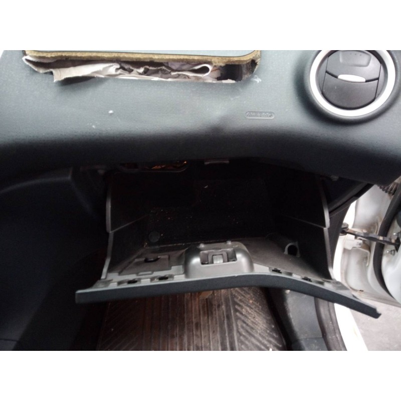 Recambio de guantera para ford fiesta (cb1) trend referencia OEM IAM   
