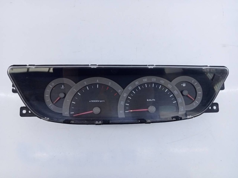 Recambio de cuadro instrumentos para ssangyong rodius xdi referencia OEM IAM 8020021100 11000918400S E3-A3-18-2