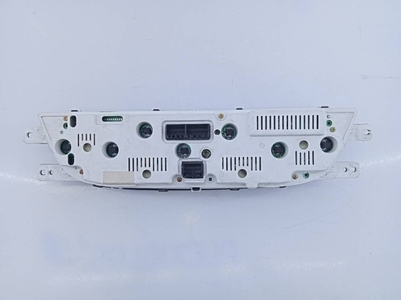 Recambio de cuadro instrumentos para ssangyong rodius xdi referencia OEM IAM 8020021100 11000918400S E3-A3-18-2