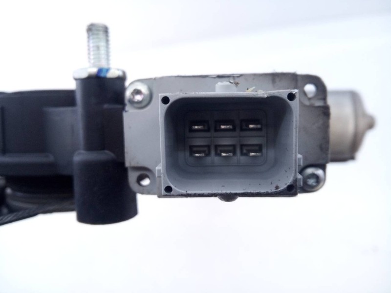 Recambio de elevalunas delantero izquierdo para opel combo d 1.6 16v cdti referencia OEM IAM 52063786 45240 E2-B6-45-1