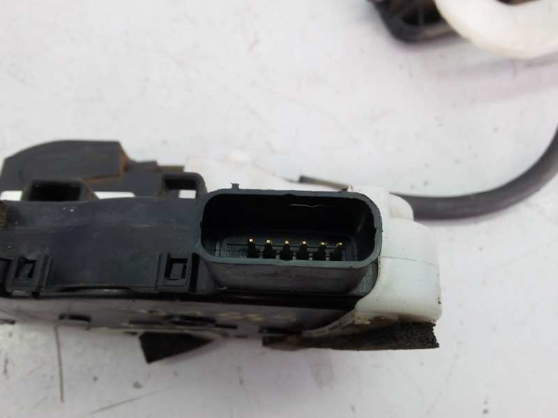 Recambio de cerradura puerta delantera derecha para hyundai ix35 comfort 2wd referencia OEM IAM   E3-A3-54-4