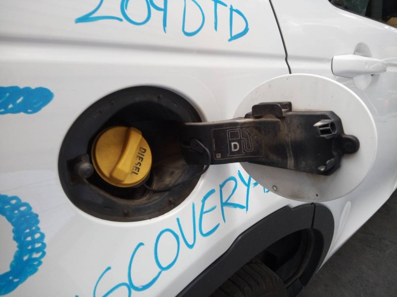 Recambio de tapa exterior combustible para land rover discovery sport se referencia OEM IAM   