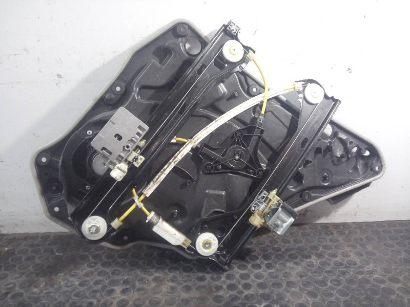 Recambio de elevalunas trasero izquierdo para mercedes-benz clase cla (w117) shooting brake cla 200 (117.943) referencia OEM IAM