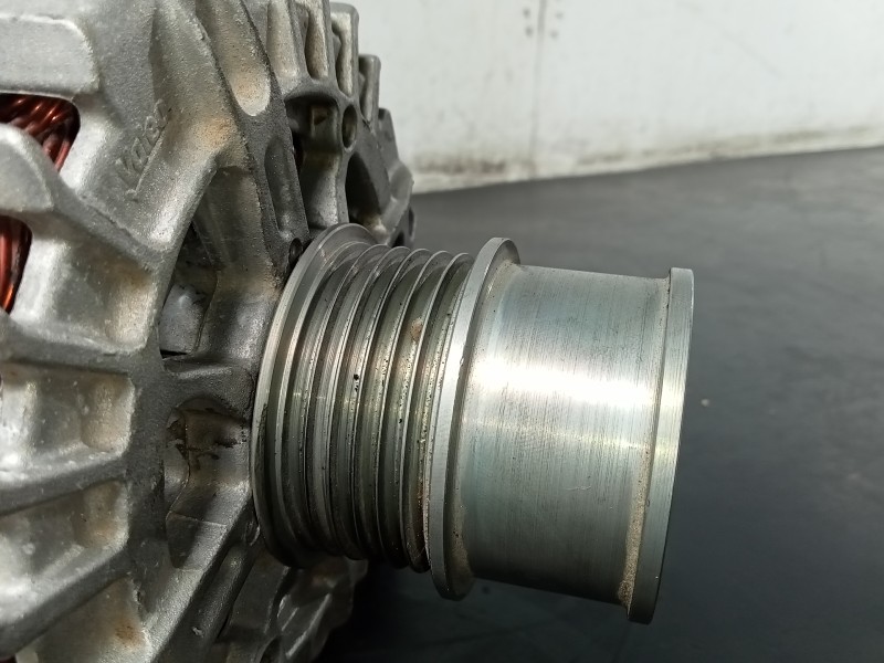 Recambio de alternador para volkswagen t-roc sport referencia OEM IAM 05E903026Q  P3-A4-7-4