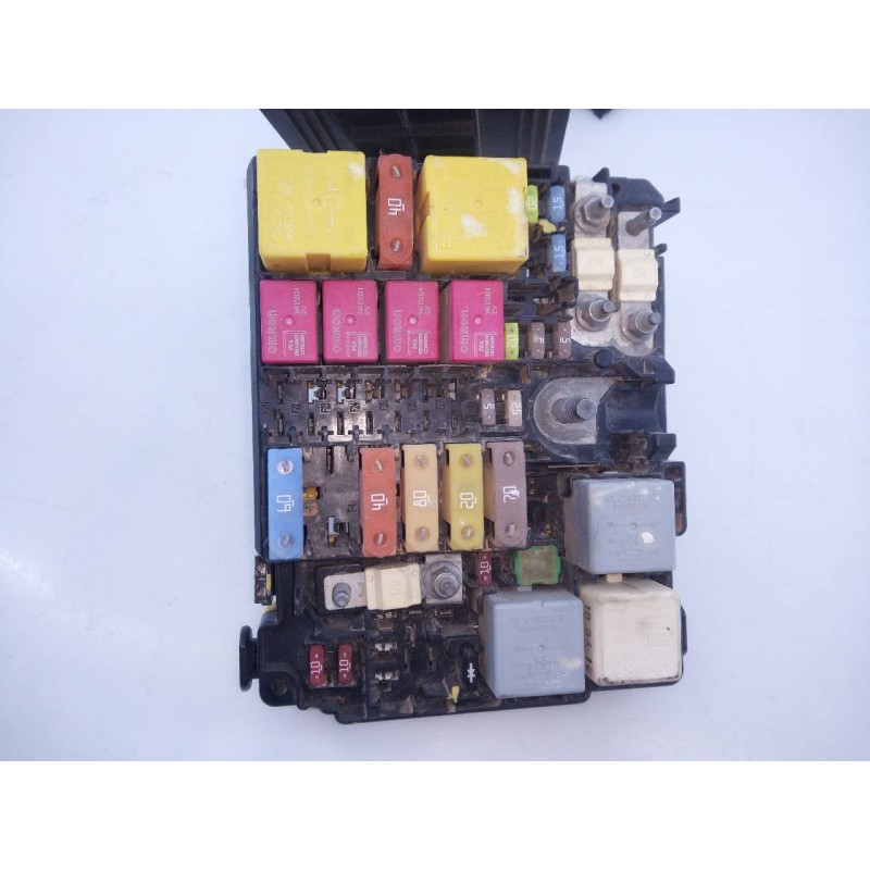 Recambio de caja reles / fusibles para peugeot 3008 gt line referencia OEM IAM   E3-B2-36-3