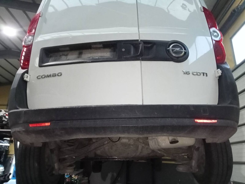 Recambio de paragolpes trasero para opel combo d 1.6 16v cdti referencia OEM IAM   