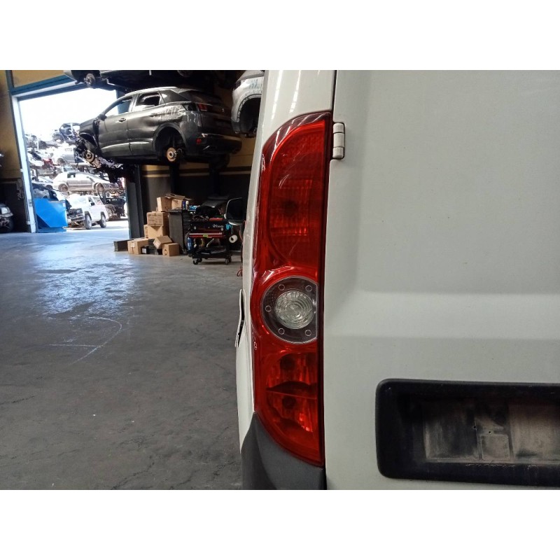 Recambio de piloto trasero izquierdo para opel combo d 1.6 16v cdti referencia OEM IAM   