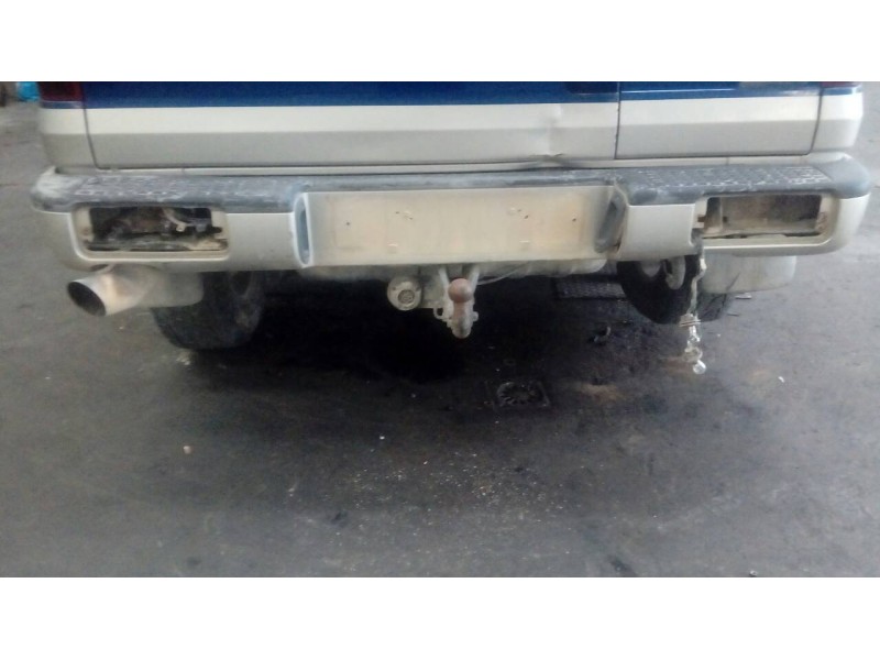 Recambio de paragolpes trasero para isuzu trooper 3.0 dti cat referencia OEM IAM   