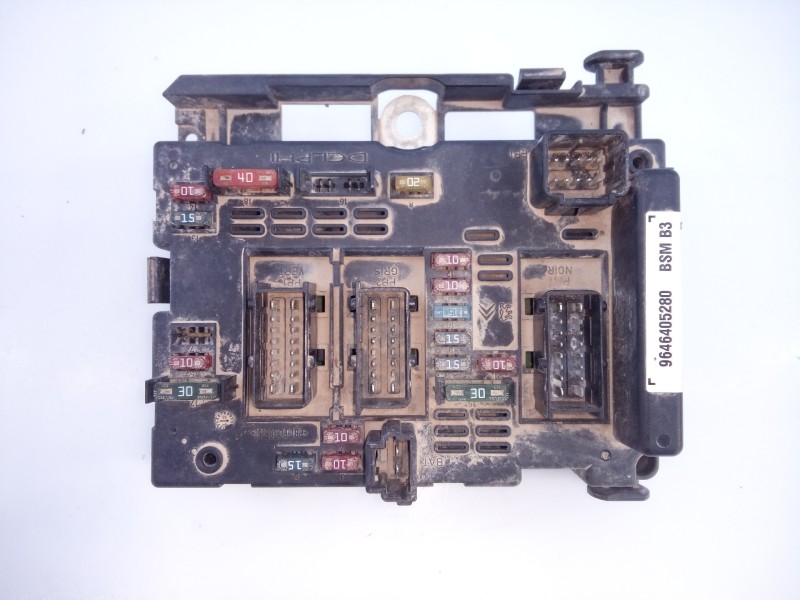 Recambio de caja reles / fusibles para peugeot 307 (s1) xs referencia OEM IAM 9646605280  E3-B2-44-3
