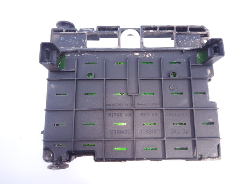 Recambio de caja reles / fusibles para peugeot 307 (s1) xs referencia OEM IAM 9646605280  E3-B2-44-3