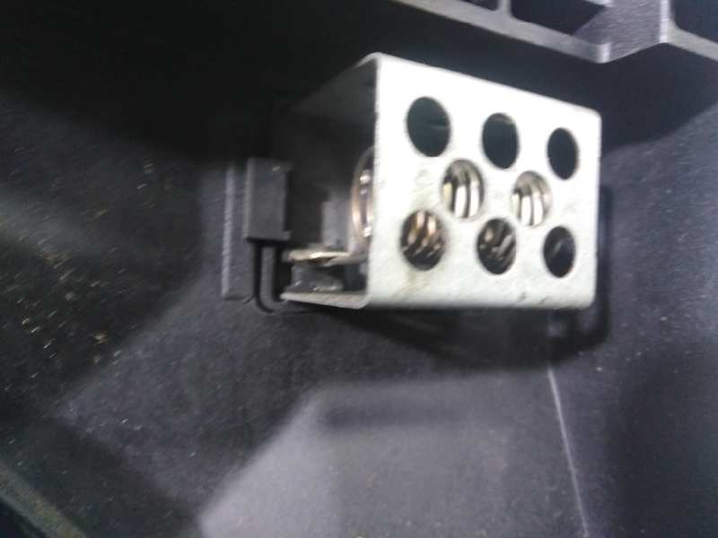 Recambio de electroventilador para peugeot 3008 gt line referencia OEM IAM 9606313880  P2-B7-4