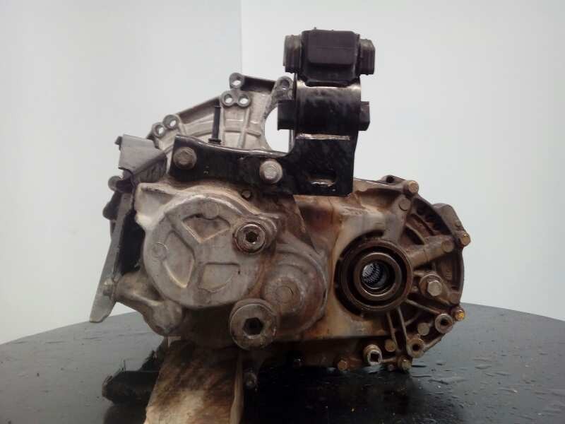 Recambio de caja cambios para land rover freelander se familiar referencia OEM IAM RG2  M1-B4-117