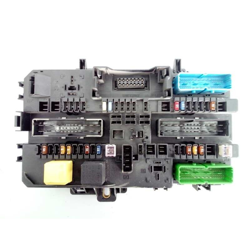 Recambio de caja reles / fusibles para opel astra h berlina referencia OEM IAM 5DK00866930  E2-B6-24-2