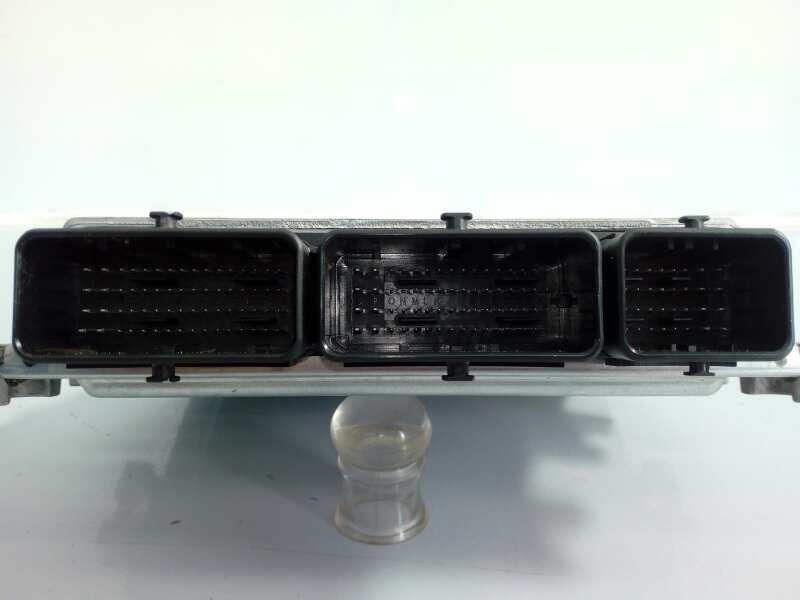 Recambio de centralita motor uce para renault megane iii berlina 5 p emotion referencia OEM IAM 237100307R S180067106 E2-A1-28-4