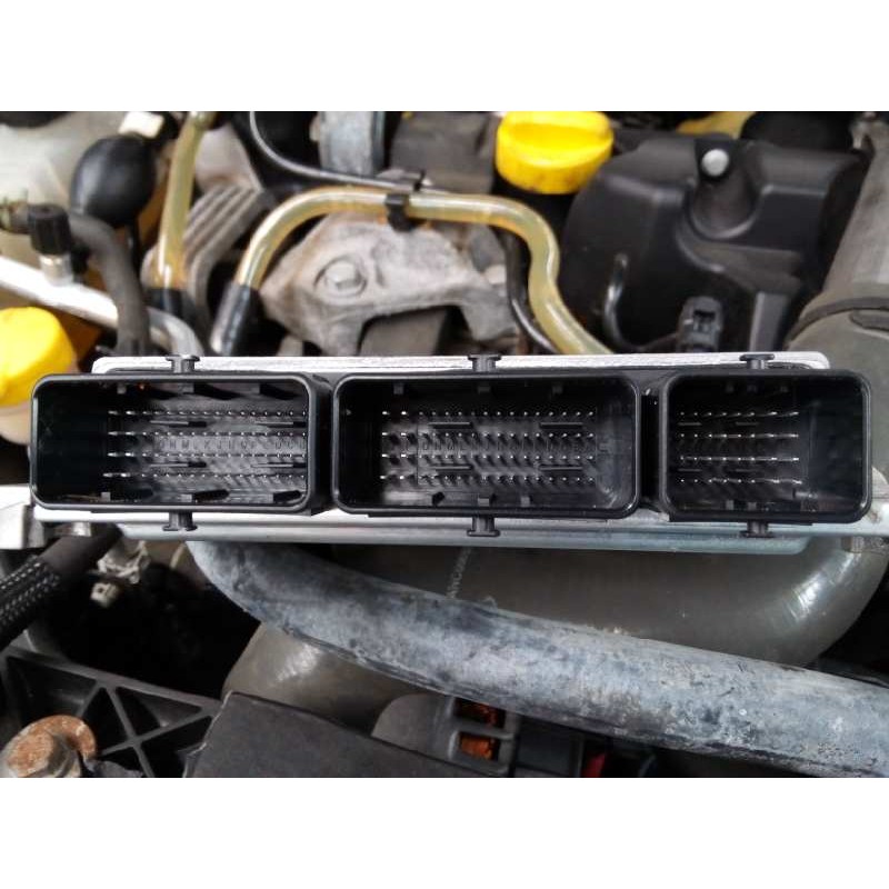 Recambio de centralita motor uce para renault megane iii berlina 5 p emotion referencia OEM IAM 237100307R S180067106 E2-A1-28-4