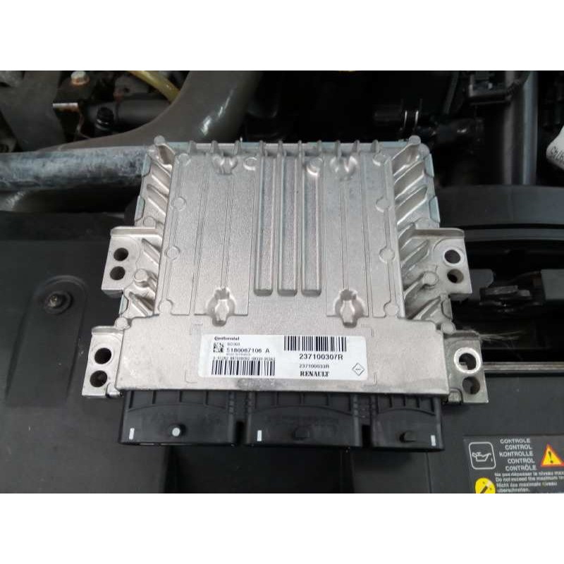 Recambio de centralita motor uce para renault megane iii berlina 5 p emotion referencia OEM IAM 237100307R S180067106 E2-A1-28-4