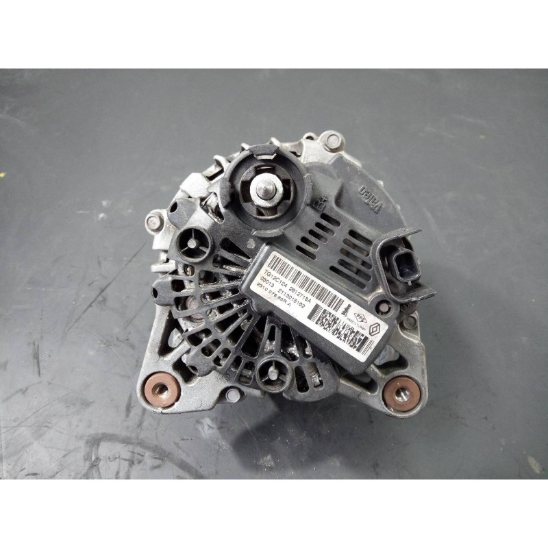 Recambio de alternador para renault clio iv dynamique referencia OEM IAM 231007865RA 030132113015162 P3-B5-28-2