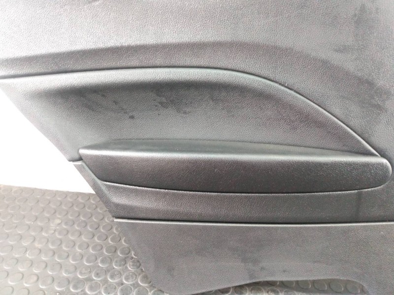 Recambio de guarnecido puerta trasera izquierda para bmw serie 2 coupe (f22) 220d m sport referencia OEM IAM   P2-A3-28