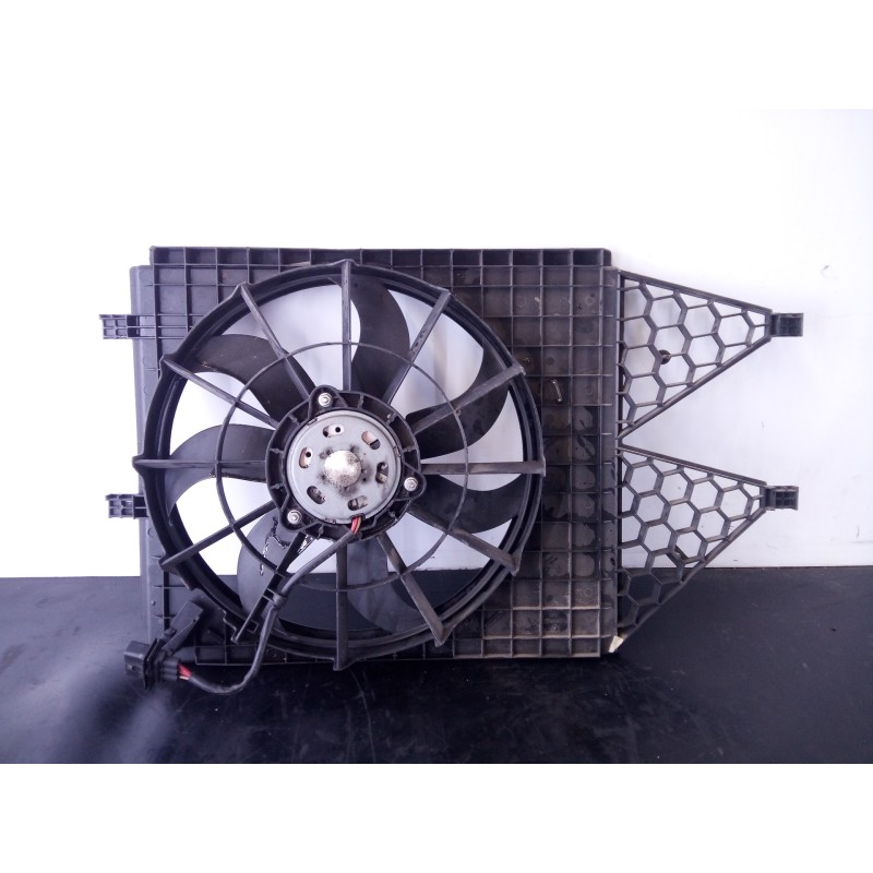 Recambio de electroventilador para volkswagen polo (6r1) sport by r-line referencia OEM IAM 6R0121207A  P2-A10-2