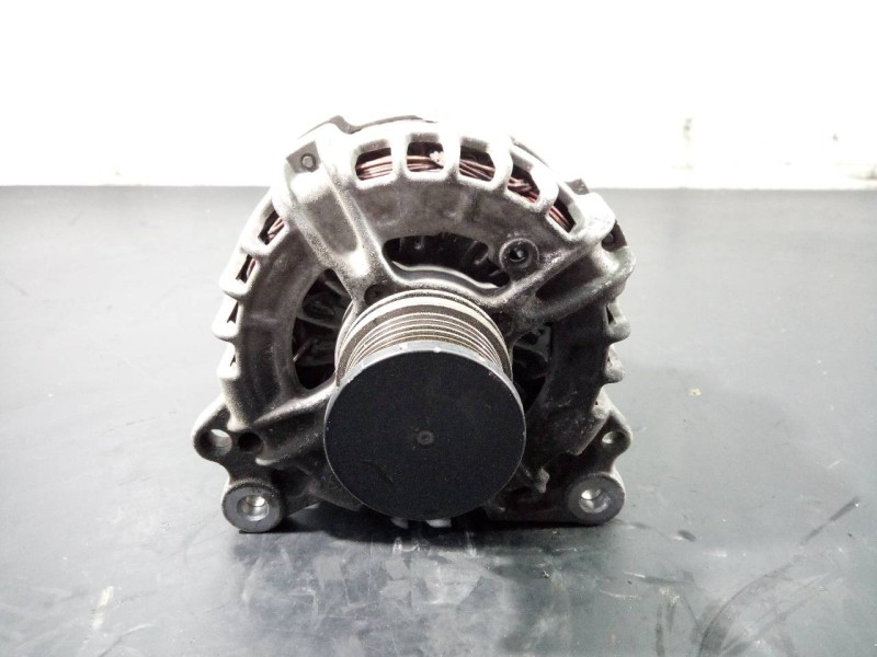 Recambio de alternador para volkswagen caddy furgón/kombi furgón bmt referencia OEM IAM 04L903024S  P3-A5-27-1