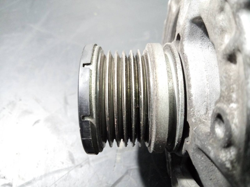 Recambio de alternador para volkswagen caddy furgón/kombi furgón bmt referencia OEM IAM 04L903024S  P3-A5-27-1