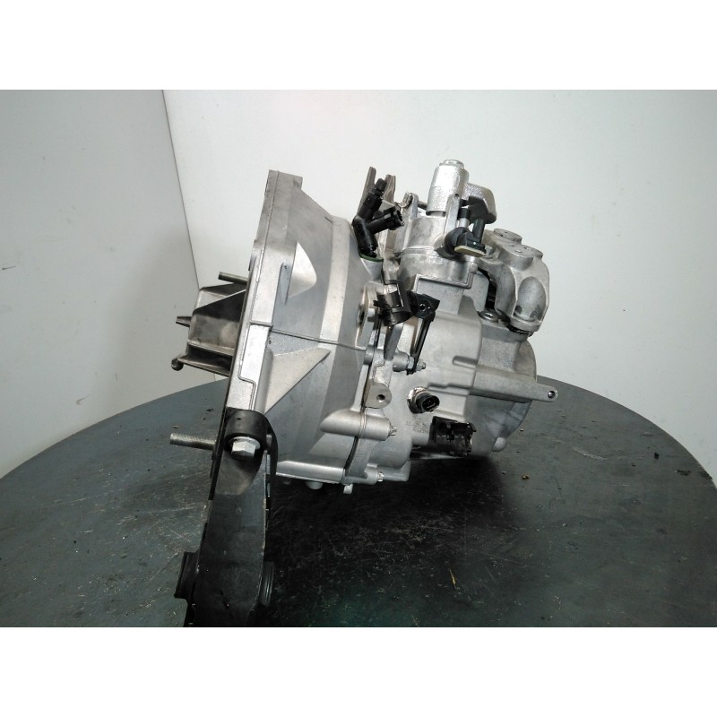 Recambio de caja cambios para opel insignia berlina cosmo referencia OEM IAM F40  M1-A3-85